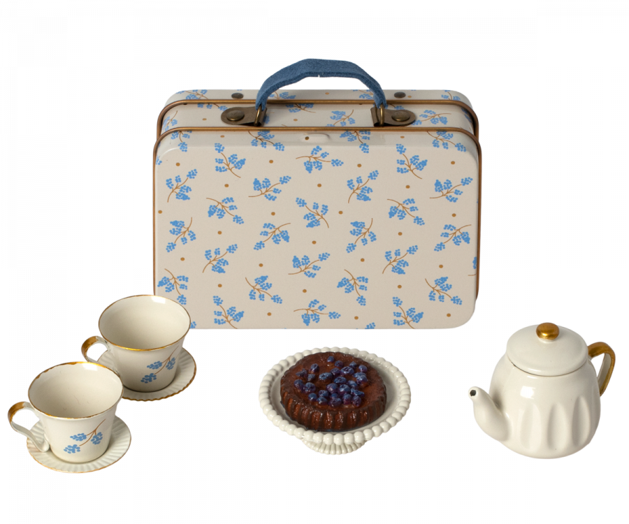 Afternoon Treat | Blue Madelaine