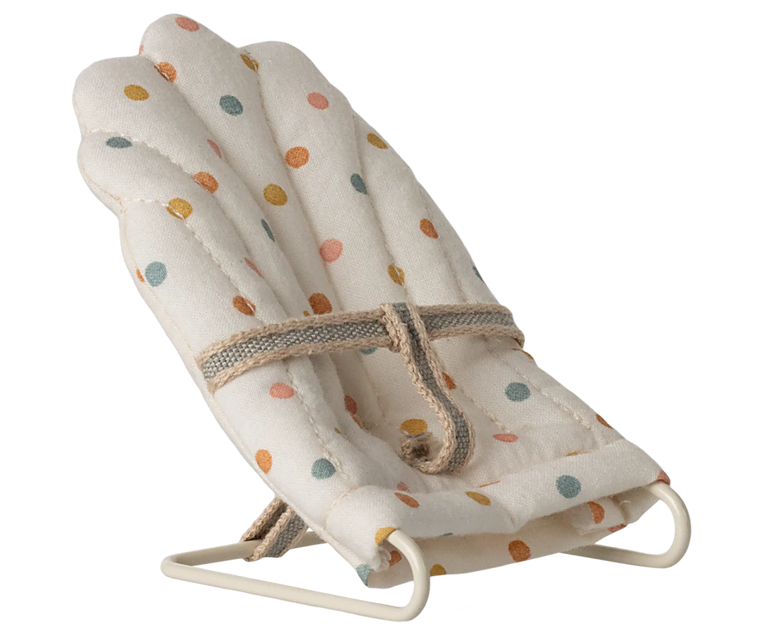 Babysitter For Mouse | Multi Dots
