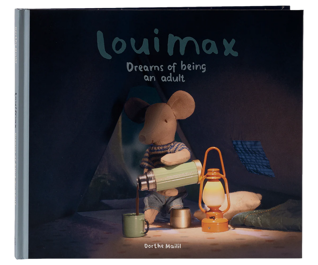 Louimax Mouse Dreams of Being an Adult