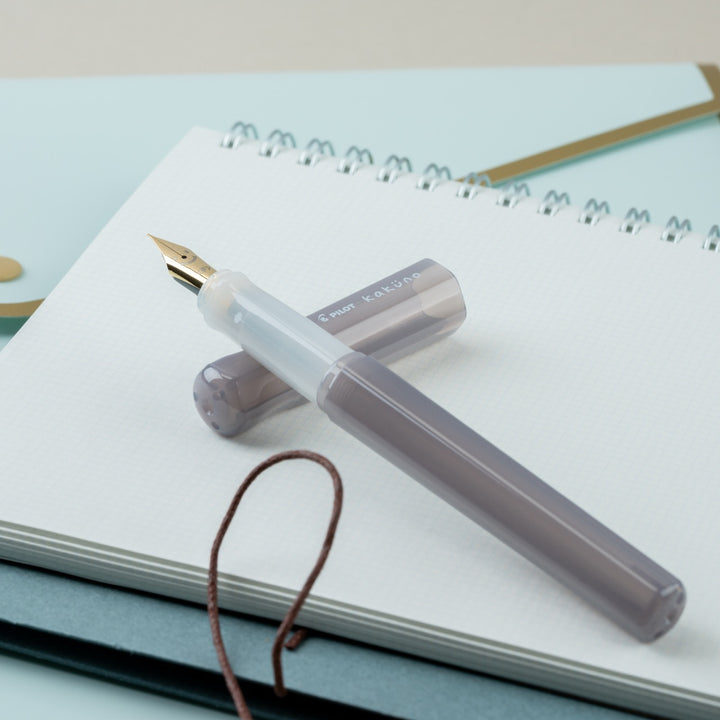 Kakuno Madoromi Fountain Pen | Nimbus Grey