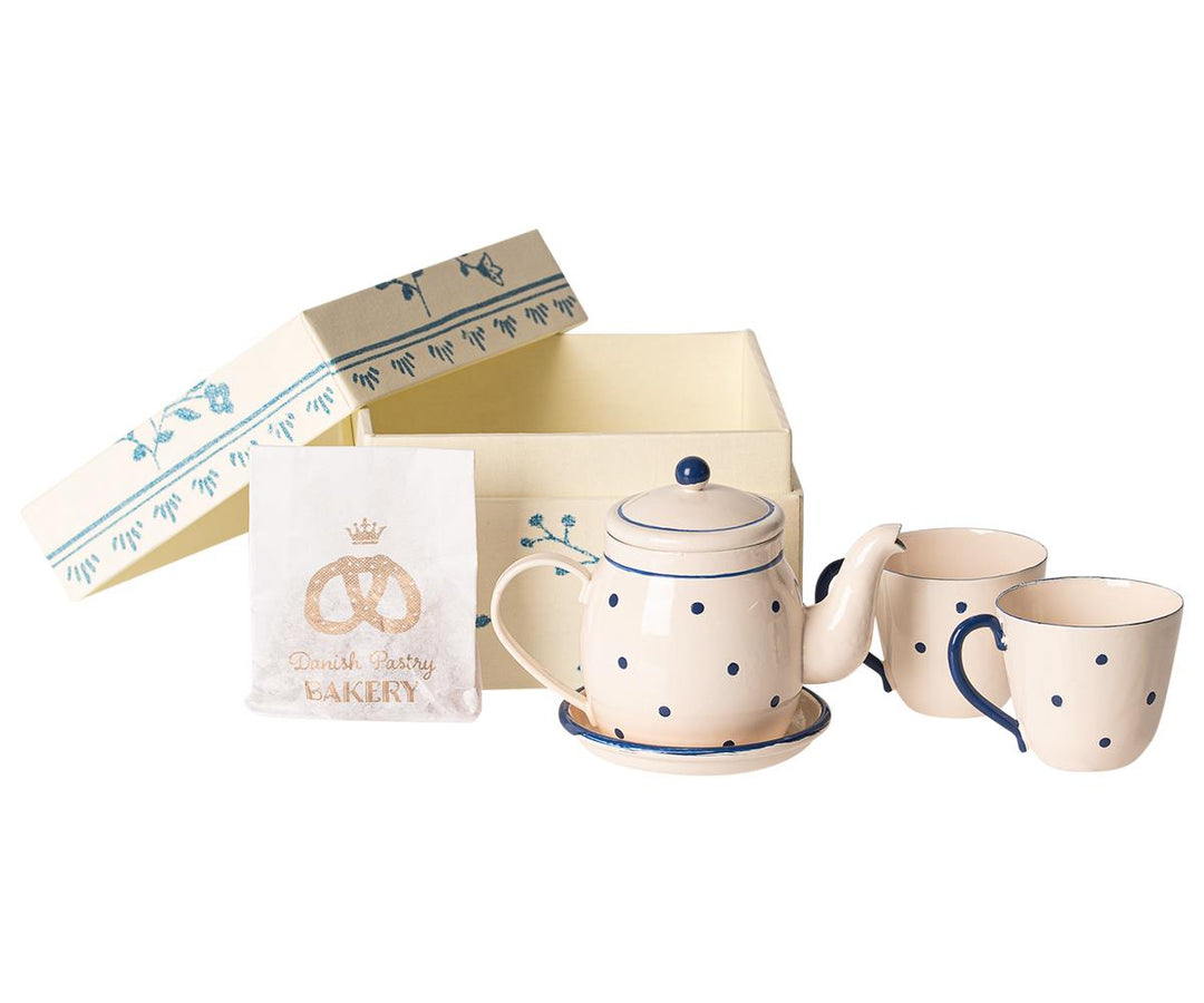 Tea and Biscuits for Two