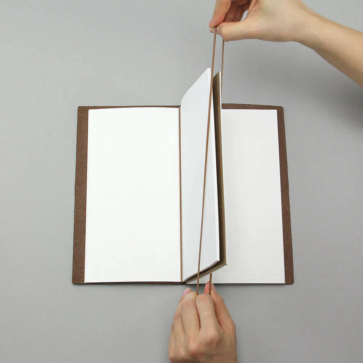 TRAVELER'S notebook 021 Connecting Rubber Band | Regular Size