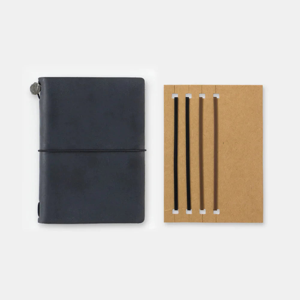 TRAVELER'S notebook 011 Connecting Rubber Band | Passport Size