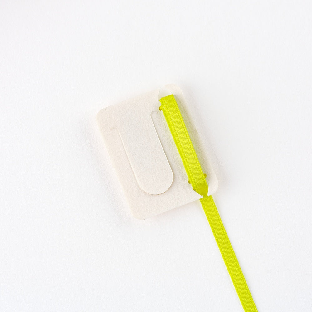 Yumi Kitagishi: Embroidered Bookmark | White Cat