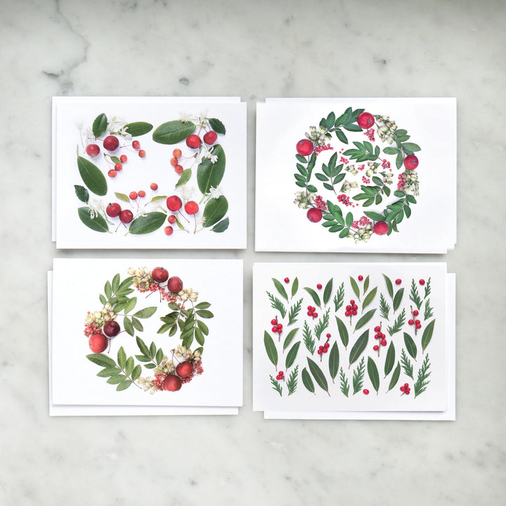 Red Berries and Green Leaves | Assorted 8 Card Set