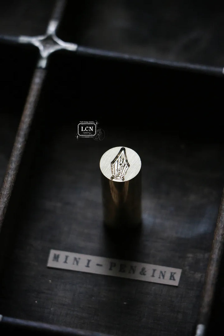 Pen and Ink Mini Double-Sided Wax Seal Set