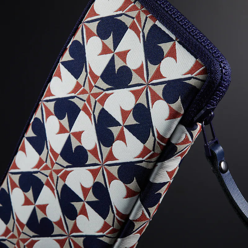 Archaeology 3 Pens Zipper Case | White