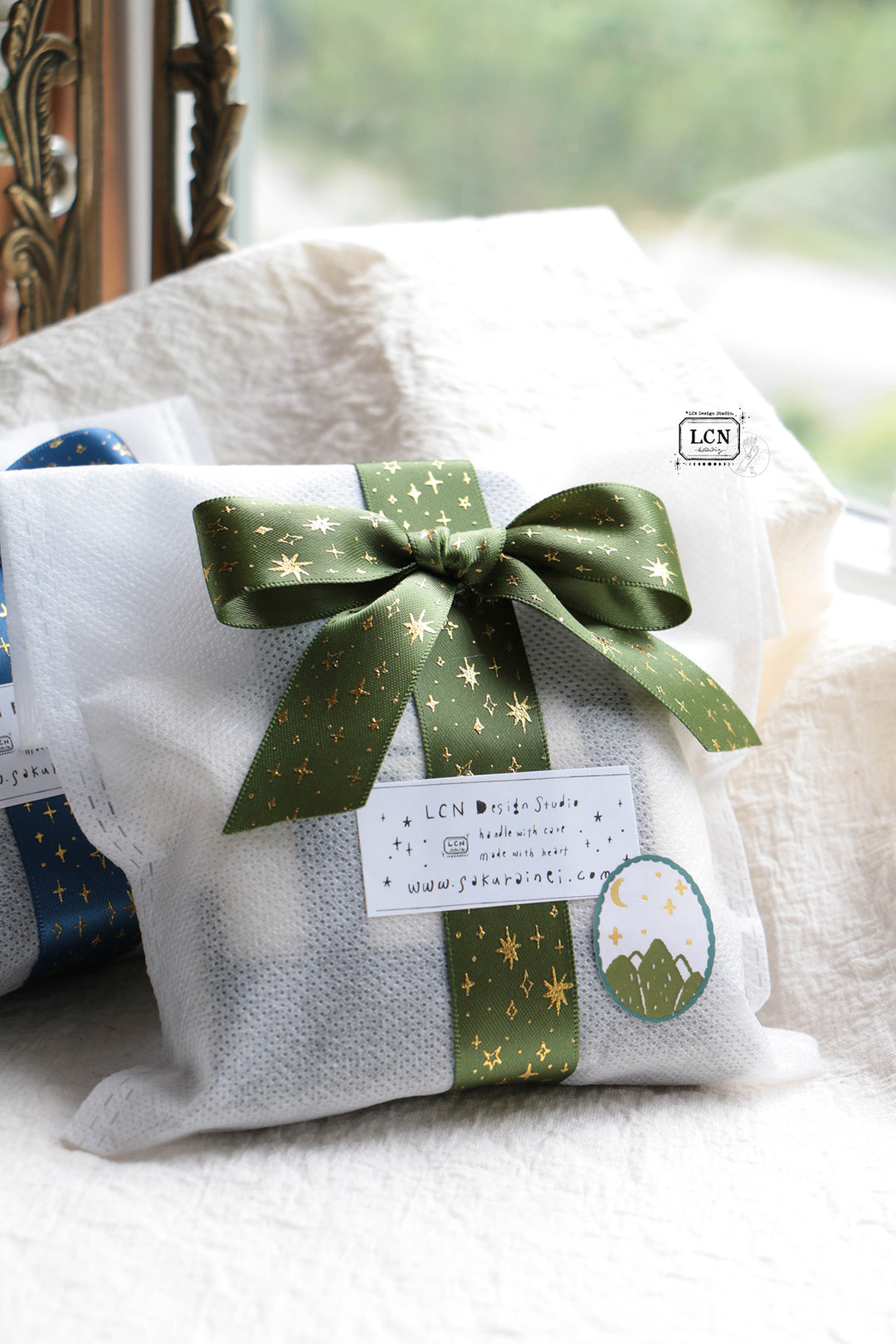 LCN Mini Tote Stationery Set | Little Mountain