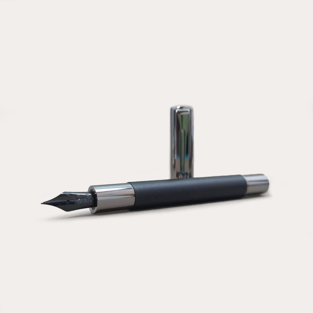 Ritma Fountain Pen | Anodized Black