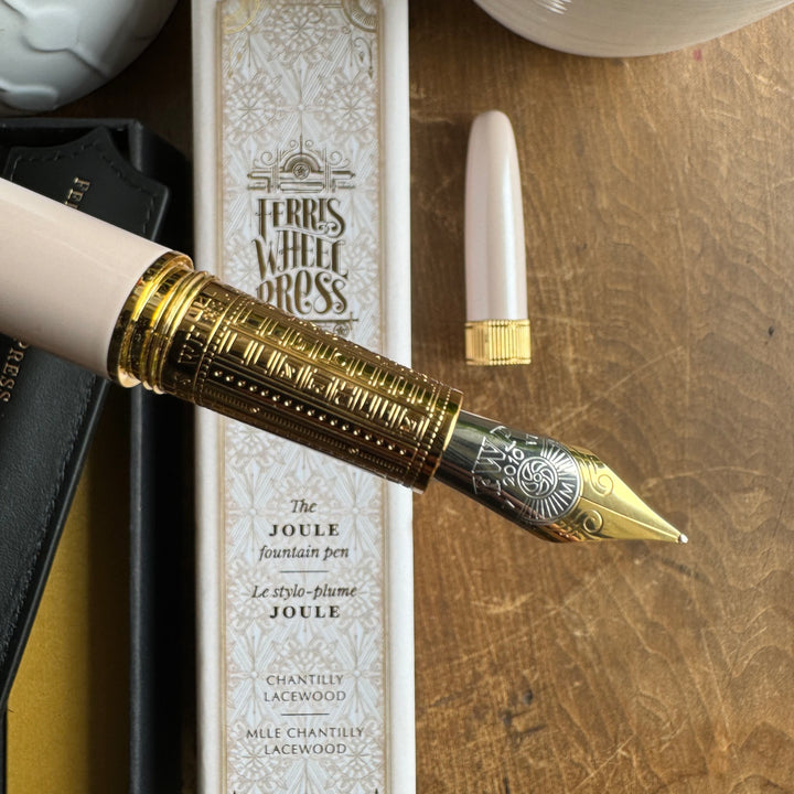 Chantilly Lacewood Joule Fountain Pen