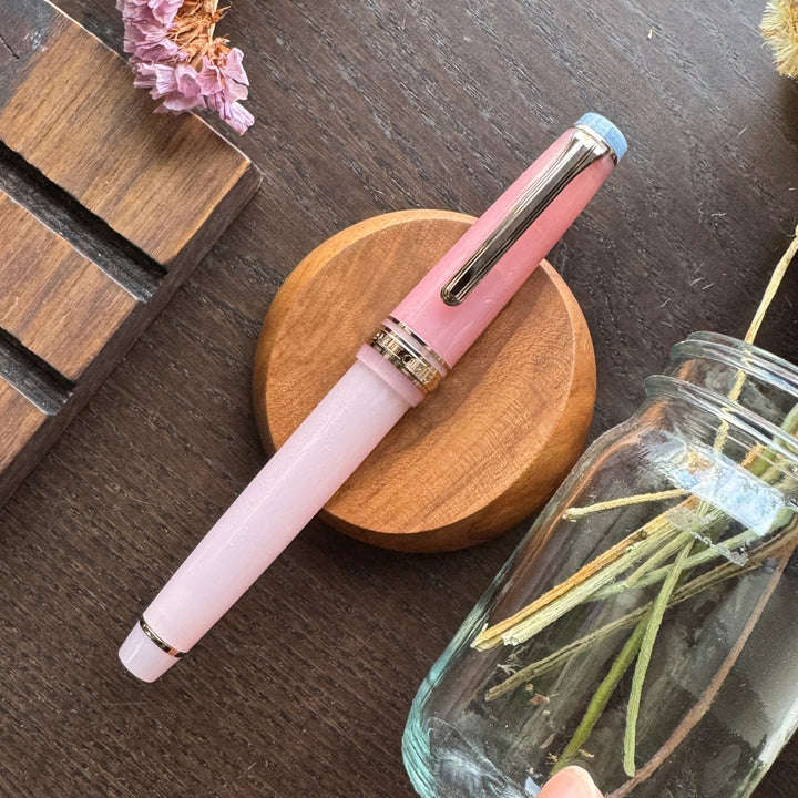 Pro Gear Slim Dried Flower 2 Fountain Pen | Globe Amaranth | Limited Edition