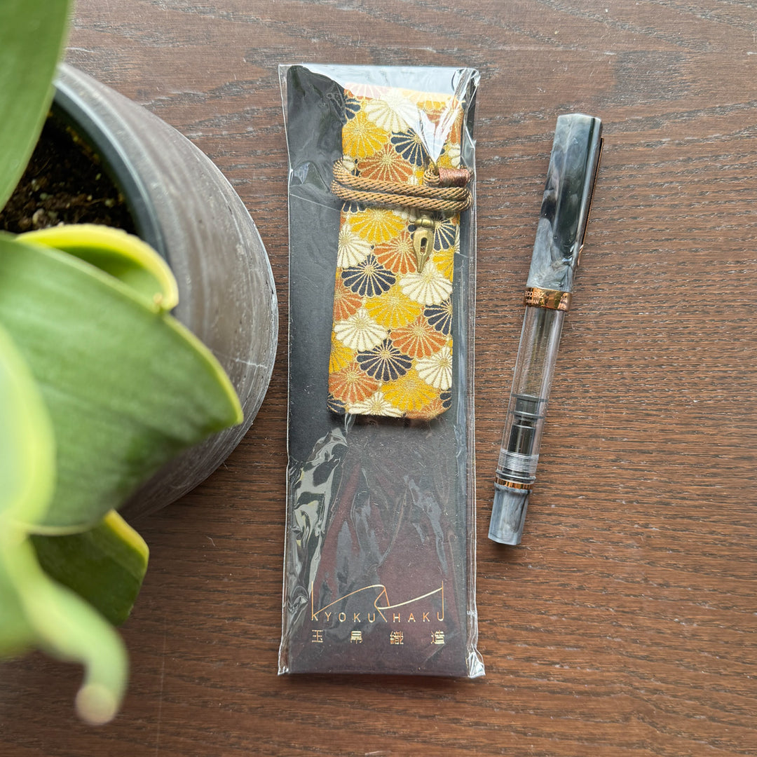 Japanese Yellow Kiku Single Pen Sleeve