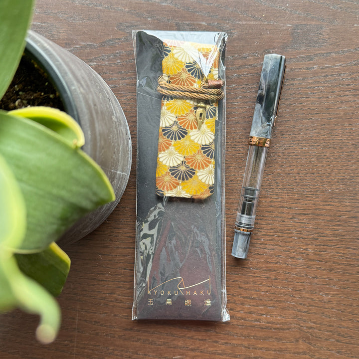 Japanese Yellow Kiku Single Pen Sleeve