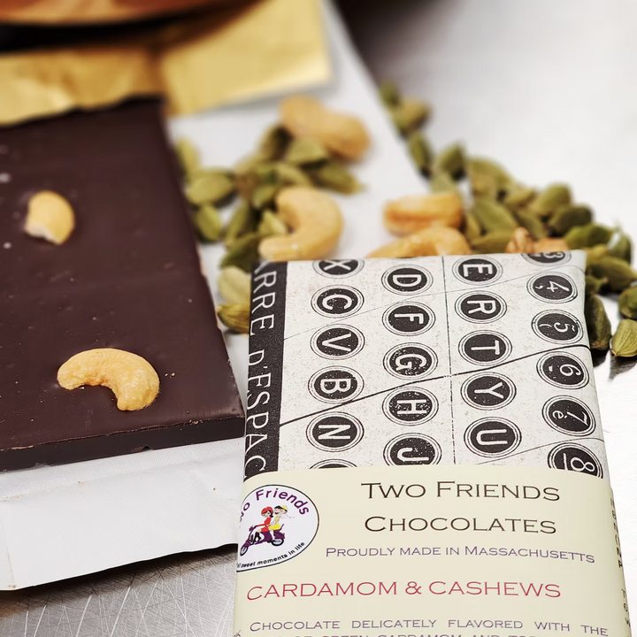 Cardamom and Cashews Chocolate Bar