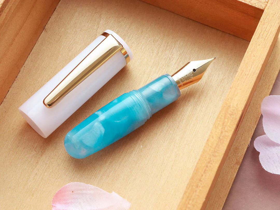 PuChiCo Mini Fountain Pen | Blue and White | 1xOnexWan Series