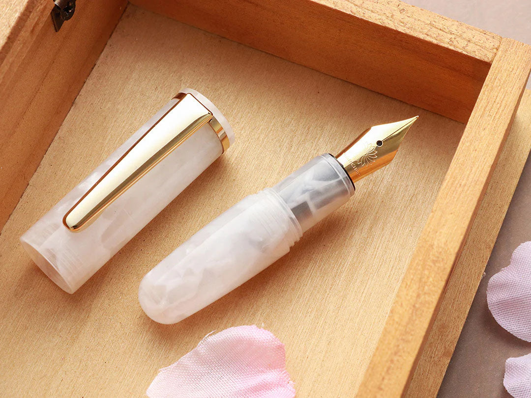 PuChiCo Mini Fountain Pen | White Snow | 1xOnexWan Series