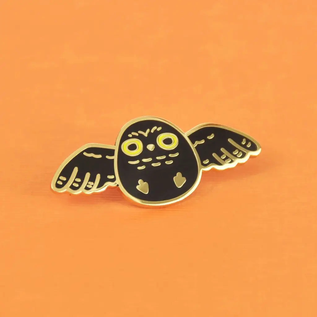 Black Owl | 18K Gold-Plated Enamel Pin