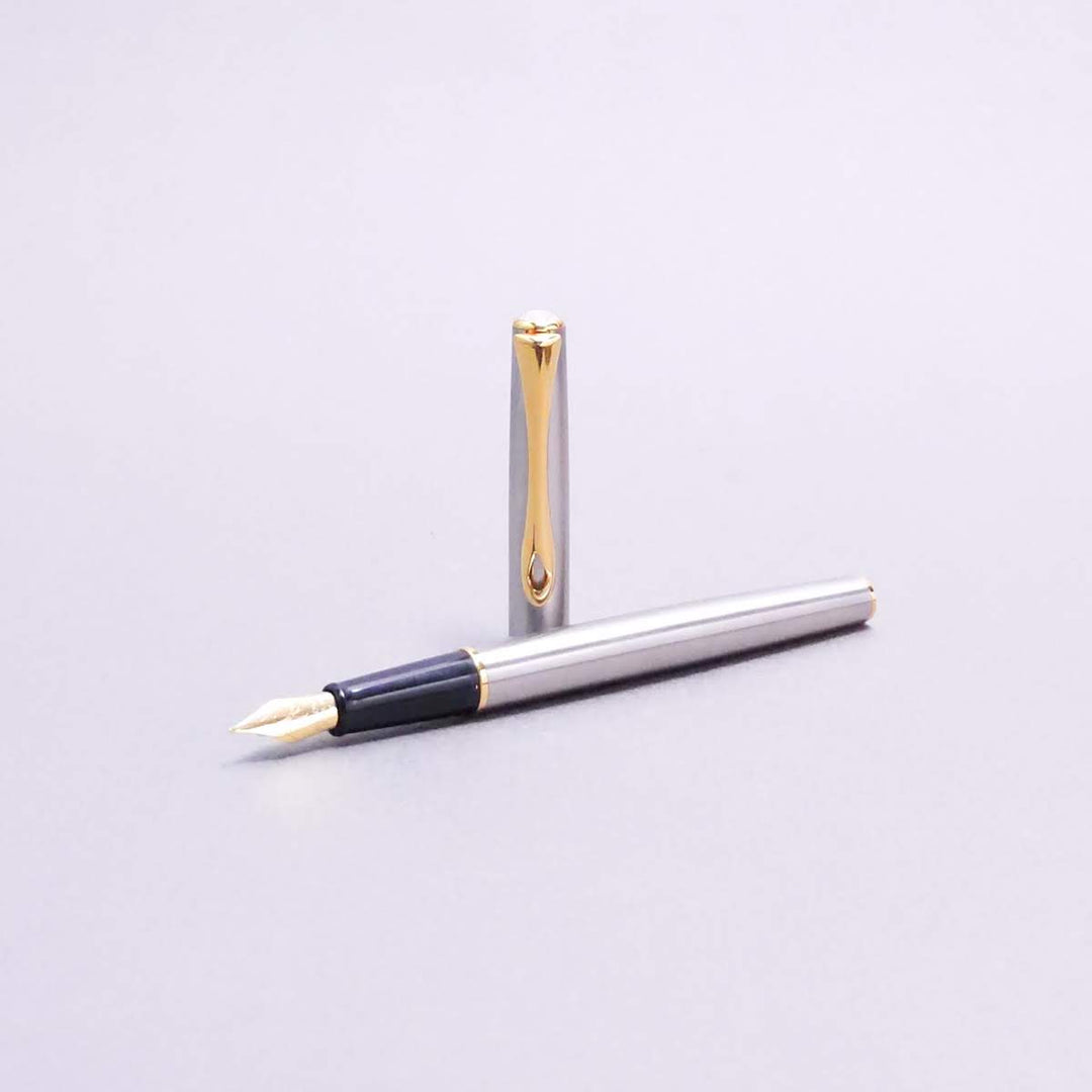 Traveller Fountain Pen | Fine