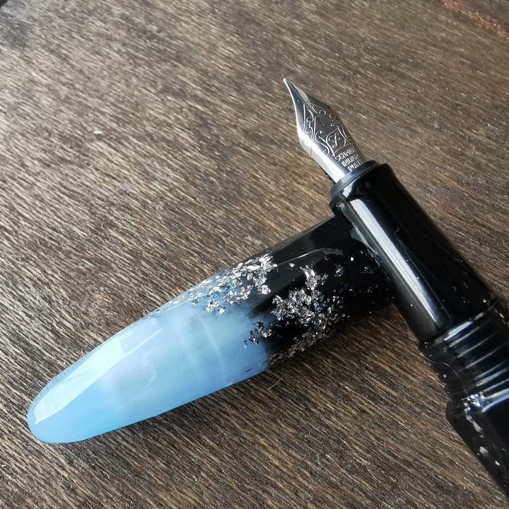 Briolette Fountain Pen | Luminous Blue | Fine