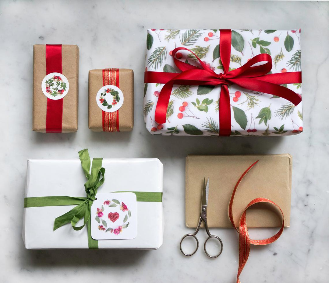 Evergreens and Berries | Gift Wrap
